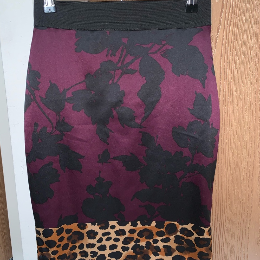 Leopard bottom pencil skirt